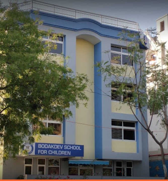8fe0f4ee bodakdev school